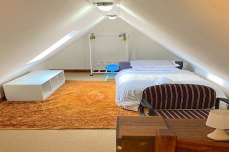 Photo of property in 10 Mersey Street, Island Bay, Wellington, 6023