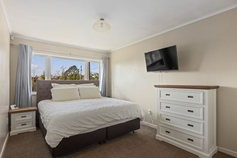 Photo of property in 31 Sunnyside Road, Sunnyvale, Auckland, 0612