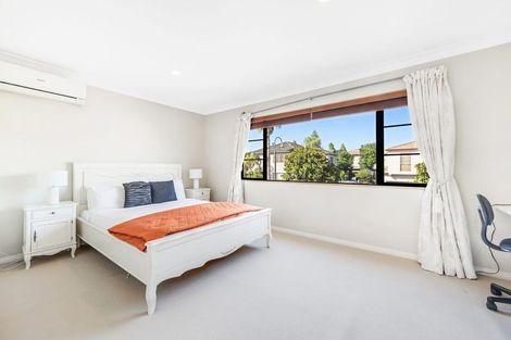 Photo of property in 6 Cherrywood Crescent, Northpark, Auckland, 2013