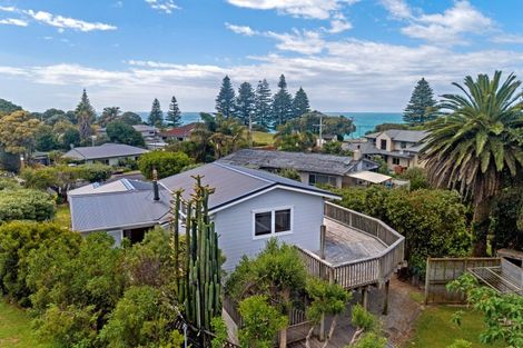 Photo of property in 4 Lysnar Street, Okitu, Gisborne, 4010