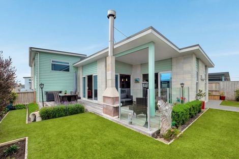 Photo of property in 43 Excelsa Place, Papamoa Beach, Papamoa, 3118