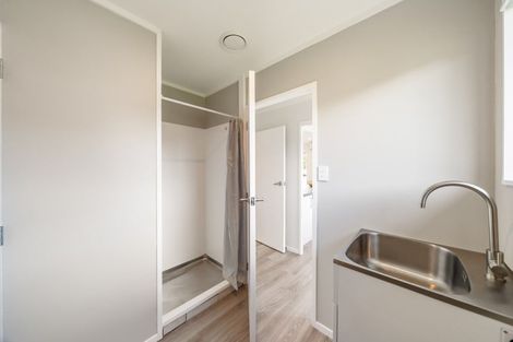 Photo of property in 4 Igloo Place, Red Hill, Papakura, 2110