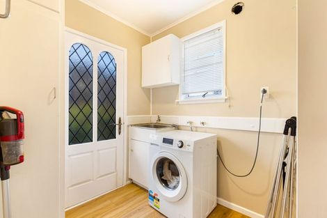 Photo of property in 53b Springs Road, Parakai, 0830