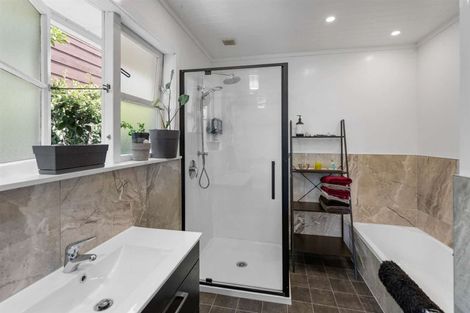 Photo of property in 979 Fergusson Drive, Ebdentown, Upper Hutt, 5018