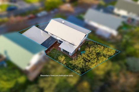 Photo of property in 13 Pyramid Place, Glen Eden, Auckland, 0602