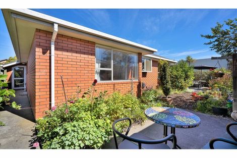 Photo of property in 2/126 Opawa Road, Opawa, Christchurch, 8023