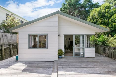 Photo of property in 3/14 Sungrove Rise, Sunnyvale, Auckland, 0612