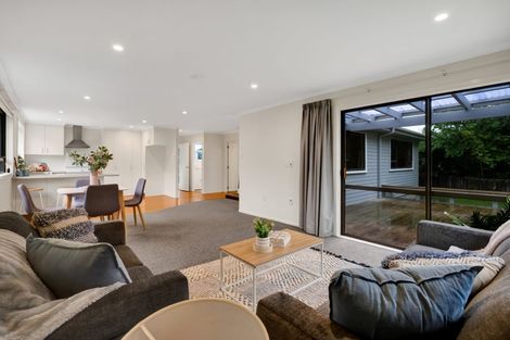 Photo of property in 352 Manutahi Road, Lepperton, New Plymouth, 4373