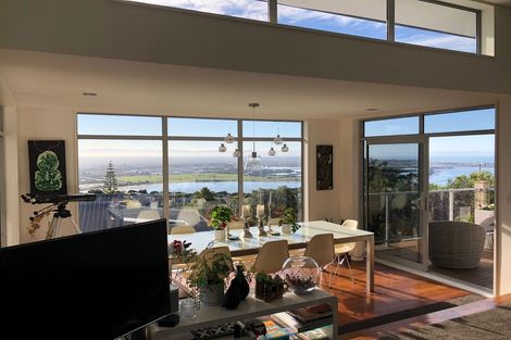 Photo of property in 156 Major Hornbrook Road, Mount Pleasant, Christchurch, 8081