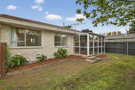 Photo of property in 1/72a Cuffs Road, Wainoni, Christchurch, 8061
