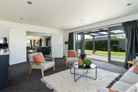 Photo of property in 4 Mcivor Lane, Lake Hayes, Queenstown, 9304