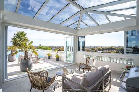 Photo of property in 37 Overdale Drive, Cashmere, Christchurch, 8022