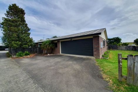 Photo of property in 10 O'sullivan Place, Waiuku, 2123