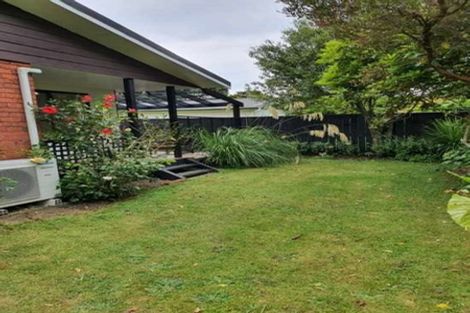 Photo of property in 7a Fleetwood Grove, Waikanae, 5036