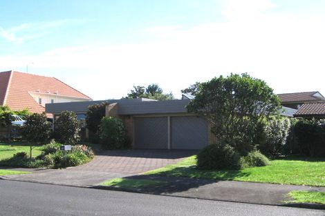Photo of property in 37 Cornelian Crescent, Half Moon Bay, Auckland, 2012