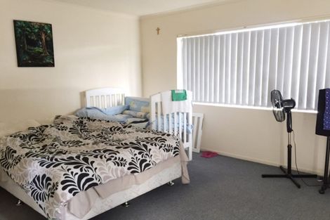 Photo of property in 4 Ettrick Lane, Papakura, 2110