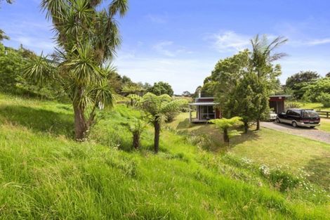 Photo of property in 28b Point Street, Raglan, 3225