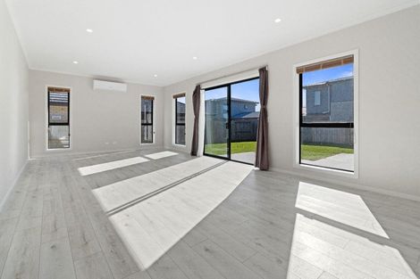 Photo of property in 16 Faber Place, Rototuna North, Hamilton, 3210