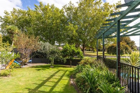 Photo of property in 110 Avondale Road, Taradale, Napier, 4112