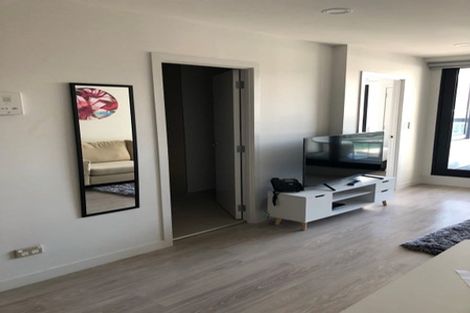 Photo of property in 8a Albany Highway, Greenhithe, Auckland, 0632