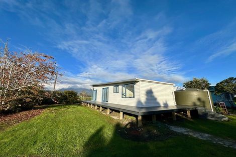 Photo of property in 47 Wharf Road, Karamea, 7893
