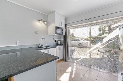 Photo of property in 84 Hetherington Road, Ranui, Auckland, 0612