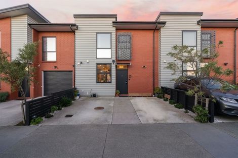 Photo of property in 7 Fermi Lane, Papakura, 2110