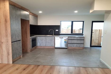 Photo of property in 5/10 Rimu Street, New Lynn, Auckland, 0600