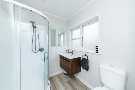 Photo of property in 35 Cardiff Street, Awapuni, Palmerston North, 4412