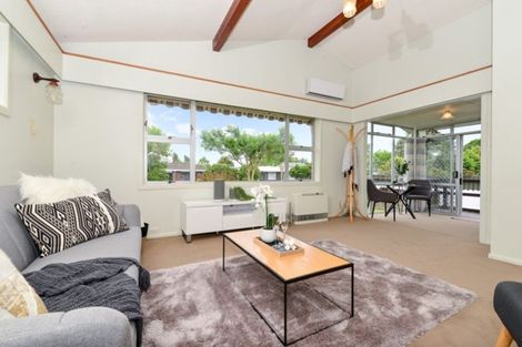 Photo of property in 1/2 Herbert Road, Queenwood, Hamilton, 3210