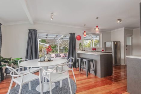 Photo of property in 10 Ilford Place, Awapuni, Palmerston North, 4412