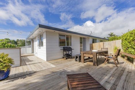 Photo of property in 26 Killygordon Place, Massey, Auckland, 0614