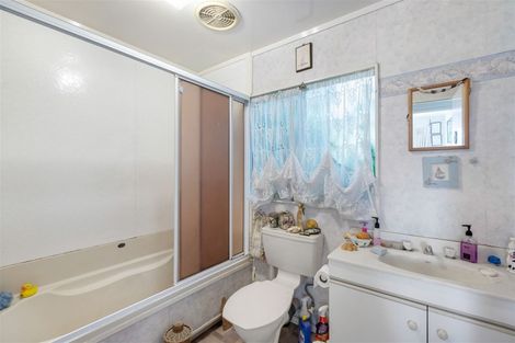 Photo of property in 2/36 Gosford Drive, Botany Downs, Auckland, 2010