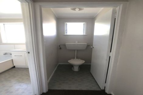 Photo of property in 20a Lidcombe Place, Avondale, Auckland, 1026