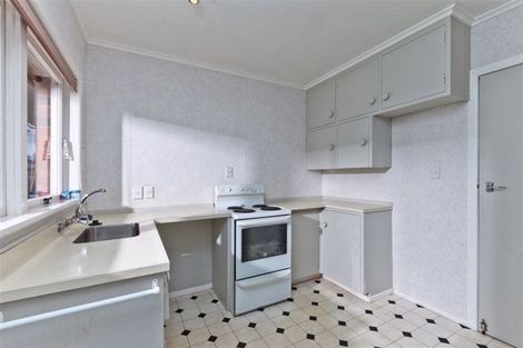 Photo of property in 2/17 Saltburn Road, Milford, Auckland, 0620