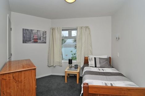 Photo of property in 10 Paratu Way, Strathmore Park, Wellington, 6022