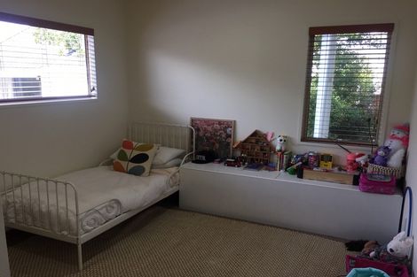 Photo of property in 5 Alfred Street, Northcote Point, Auckland, 0627