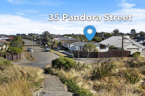 Photo of property in 35 Pandora Street, North New Brighton, Christchurch, 8083