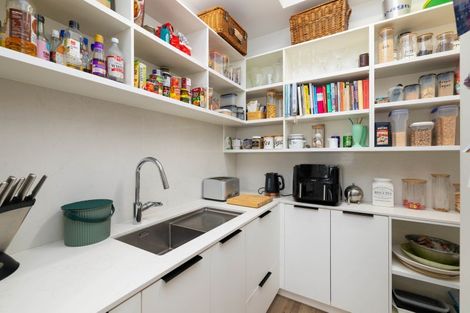 Photo of property in 4 Muriwai Drive, Diamond Harbour, Lyttelton, 8971