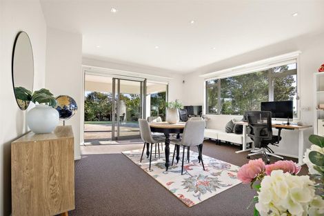 Photo of property in 55 Pinetone Road, Kumeu, 0892