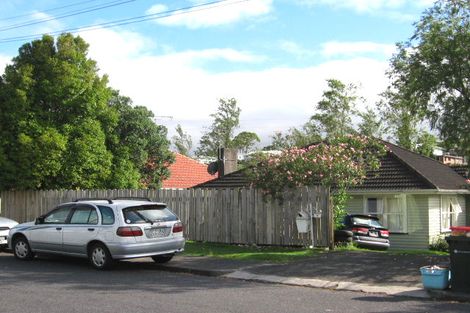 Photo of property in 9 Battersby Avenue, Mount Roskill, Auckland, 1041