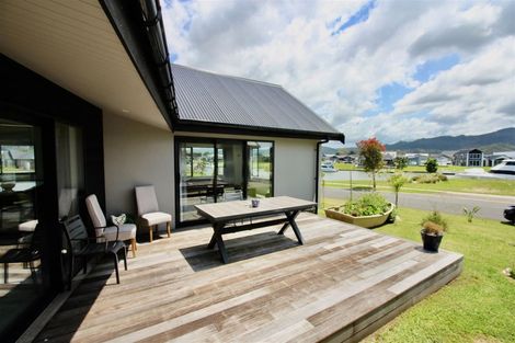 Photo of property in 70 Leeward Drive, Whitianga, 3510