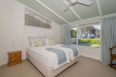 Photo of property in 65 Robinson Road, Whitianga, 3510