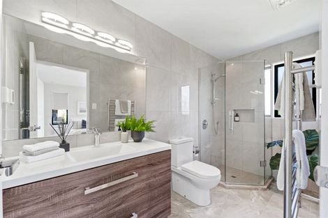 Photo of property in 37 Remuremu Street, Long Bay, Auckland, 0630