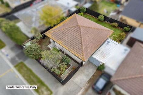 Photo of property in 2/2 Queenspark Drive, Parklands, Christchurch, 8083