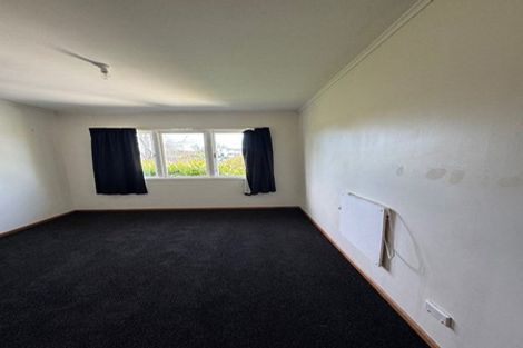Photo of property in 74 Kervil Avenue, Te Atatu Peninsula, Auckland, 0610