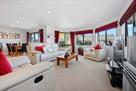 Photo of property in 35 Stoneleigh Drive, Chartwell, Hamilton, 3210