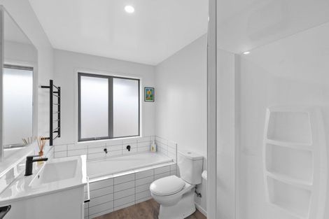 Photo of property in 16 Croydon Street, Woodend, 7610