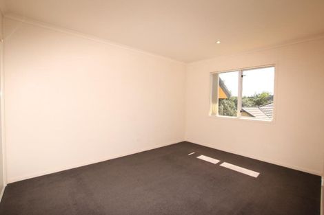 Photo of property in 74 George Deane Place, Greenhithe, Auckland, 0632