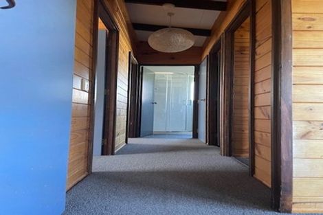 Photo of property in 28 Richardson Street, Woodville, 4920